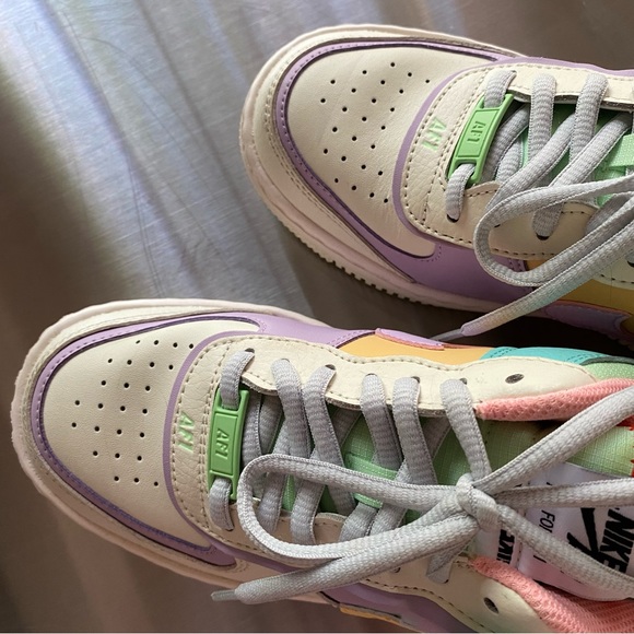 Nike Air Force 1 Shadow in Pale Ivory - Picture 9 of 10